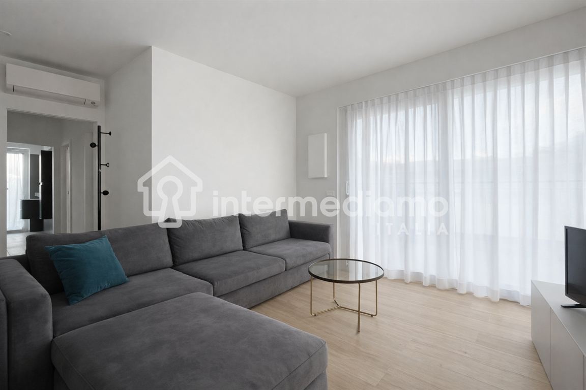 ATTICO ESCLUSIVO CON TERRAZZO DI 95 MQ - Attico Residenziale Riva del Garda